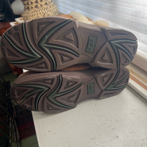 Ugg sunburst tall boot size 8 - Picture 5 of 8